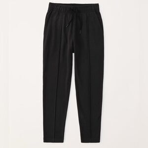 abercrombie kids comfy dressy taper sweatpants Black Youth Size 9/10.